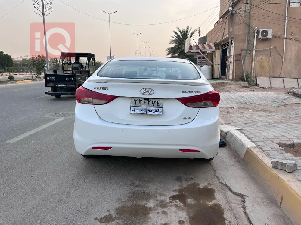 هيونداي النترا